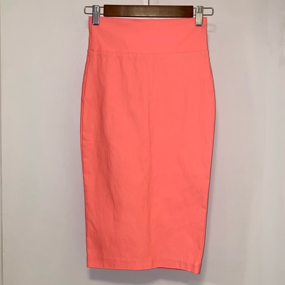 CORAL-PINK MIDI PENCIL SKIRT W/ BACK SLIT · SIZE M · NWOT - Picture 6 of 7